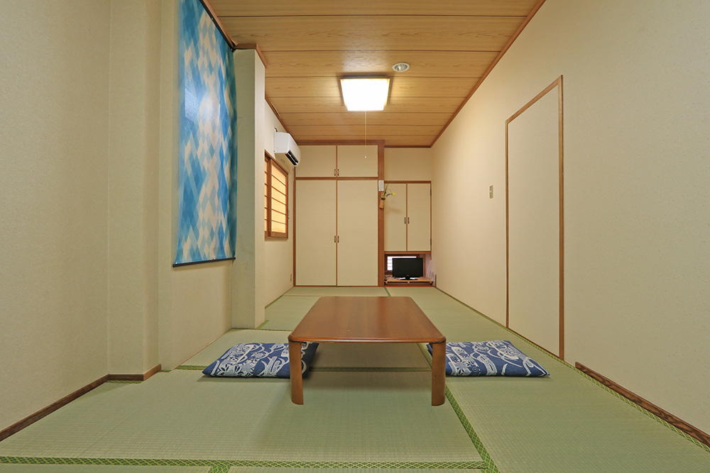 【和室】10畳広々としたお部屋